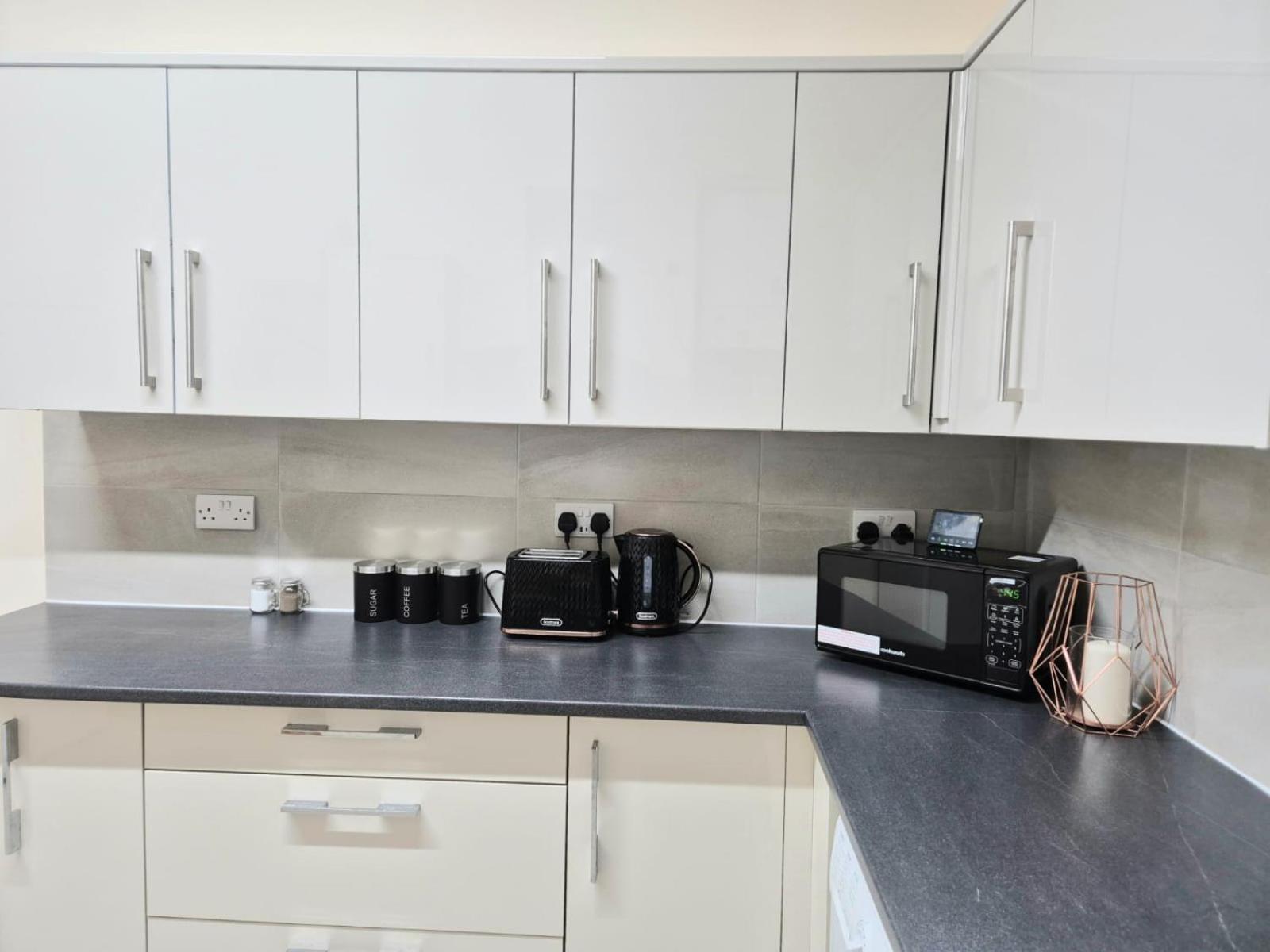 Rooms In Manchester 6 Minutes Drive To Victoria Station מראה חיצוני תמונה
