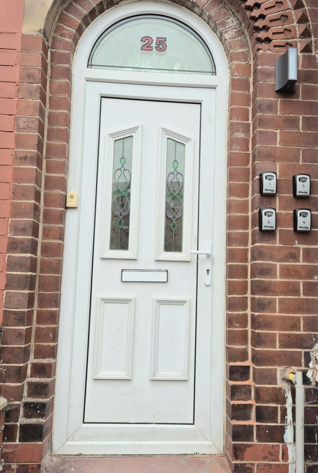 Rooms In Manchester 6 Minutes Drive To Victoria Station מראה חיצוני תמונה
