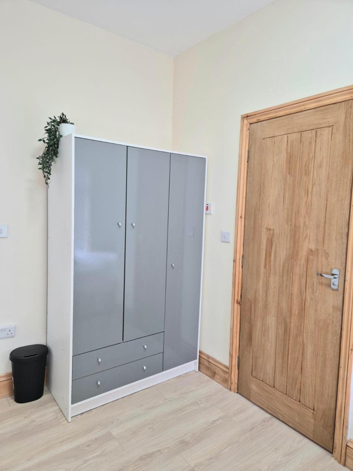 Rooms In Manchester 6 Minutes Drive To Victoria Station מראה חיצוני תמונה